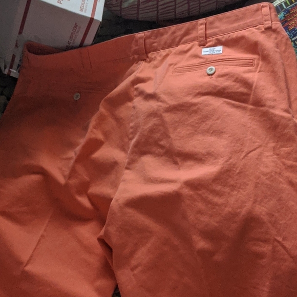 Vineyard Vines Men’s Trousers - Picture 2 of 2